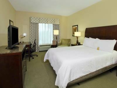 Hilton Garden Hotel 3*